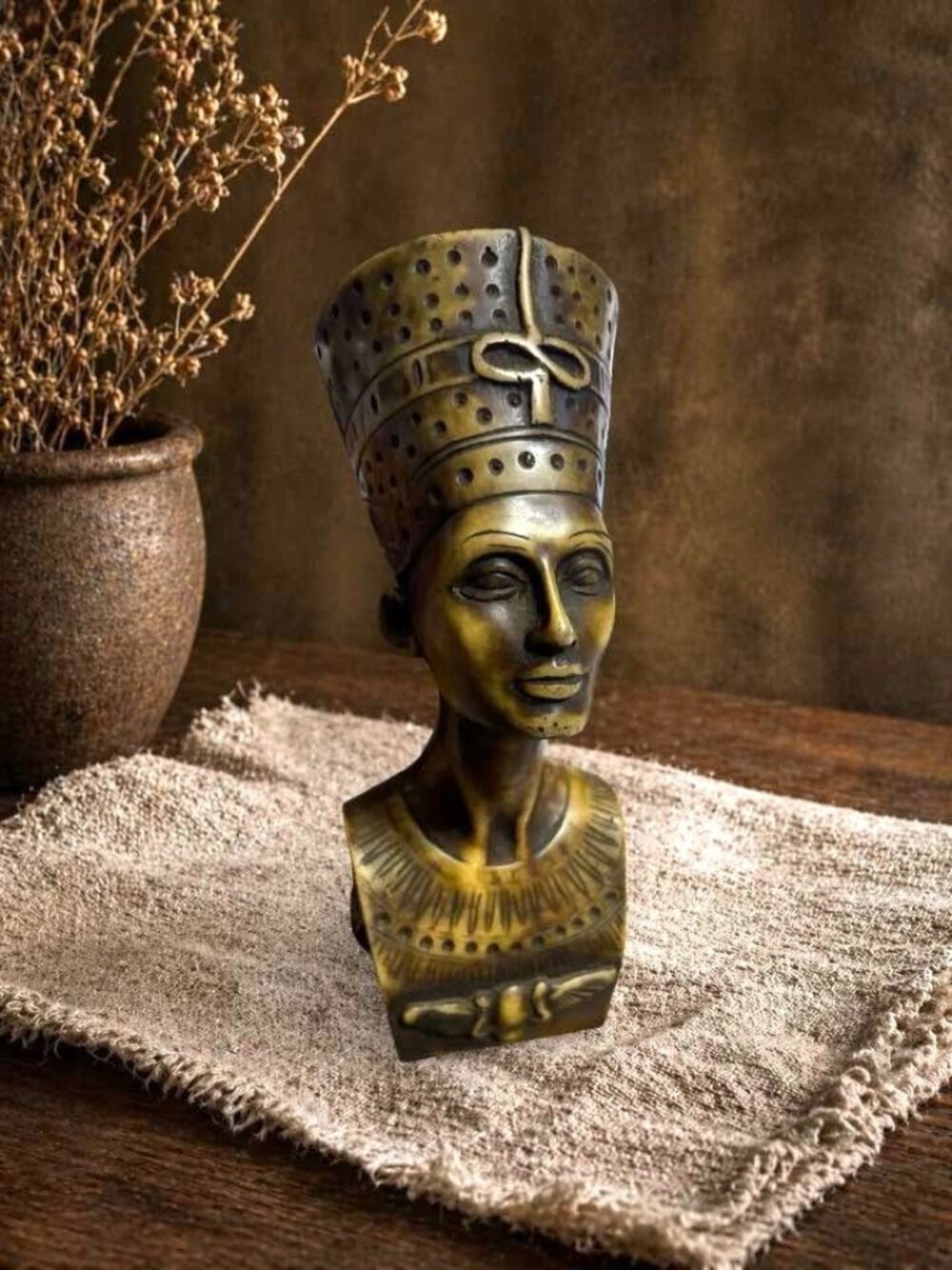 Vintage Nefertiti Bust Sculpture| Bronze Finish Composite Resin | Egyptian Queen